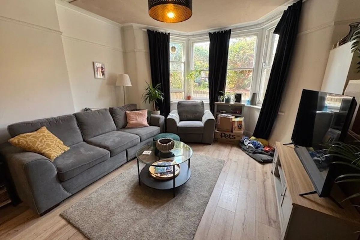 Flat Pembroke Road in Bristol