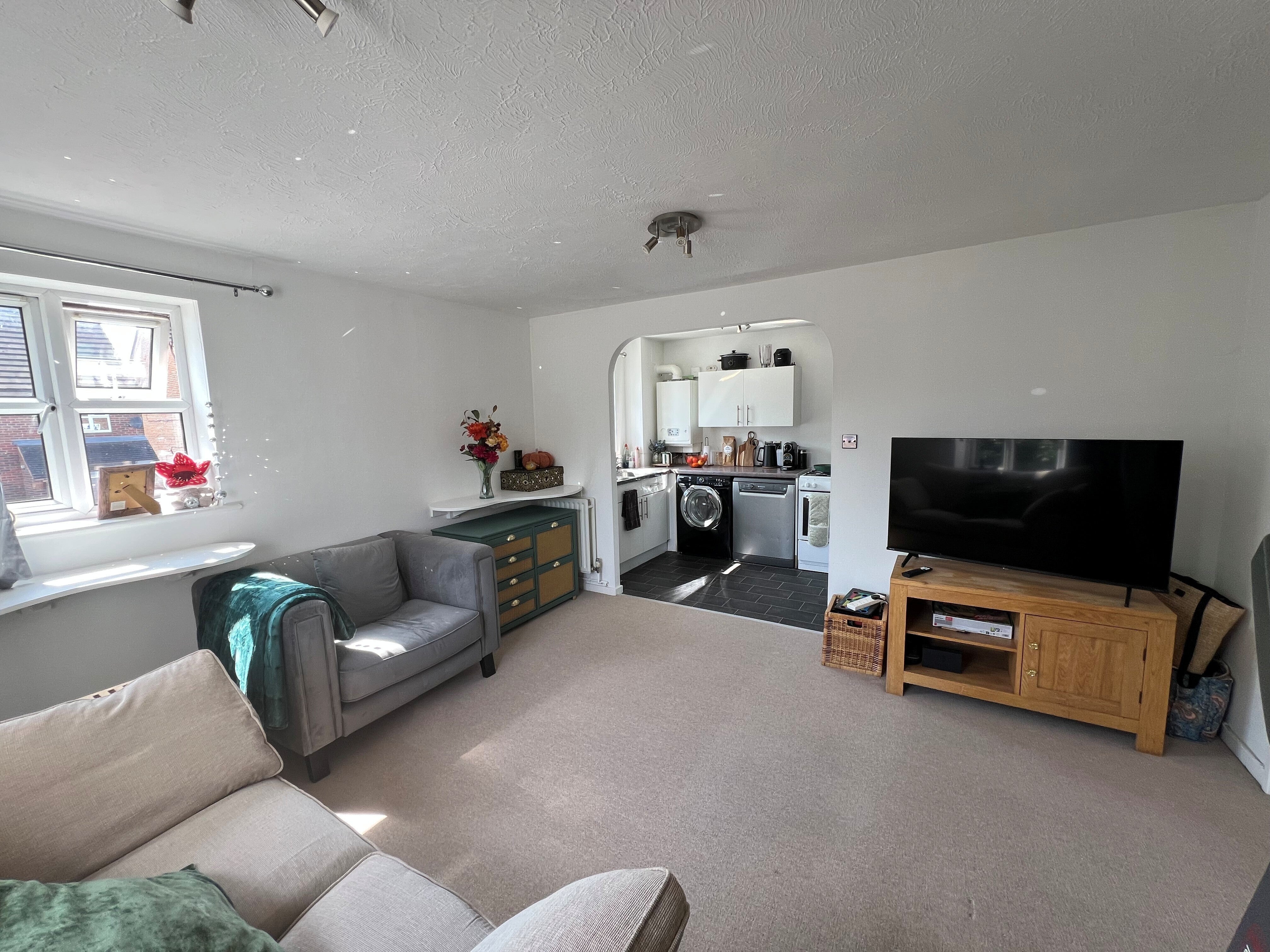 Flat Meridian Close in Crawley
