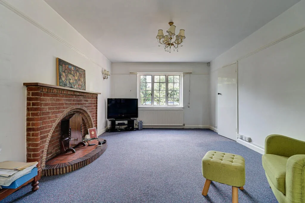 House Southdown Road in St Albans