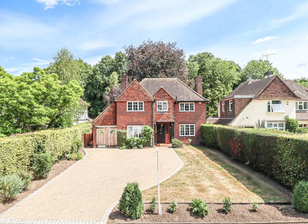 House Southdown Road in St Albans