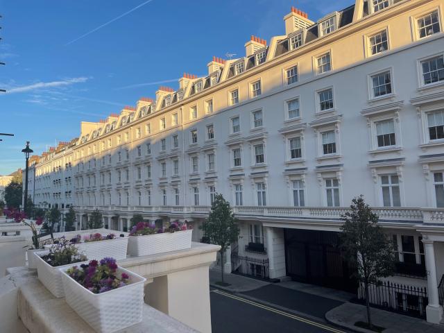 Flat Gloucester Street in City of Westminster