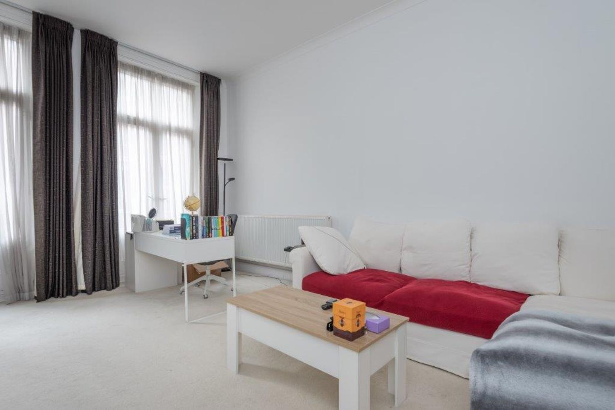Flat Fellows Road in Greater London