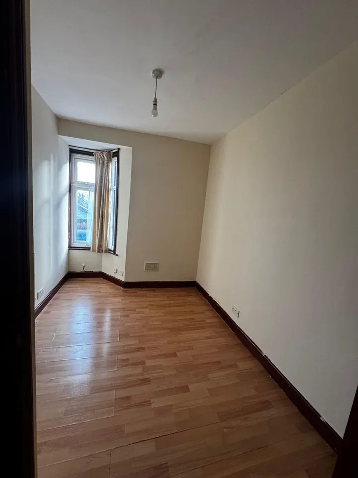 Flat Cameron Road in Greater London