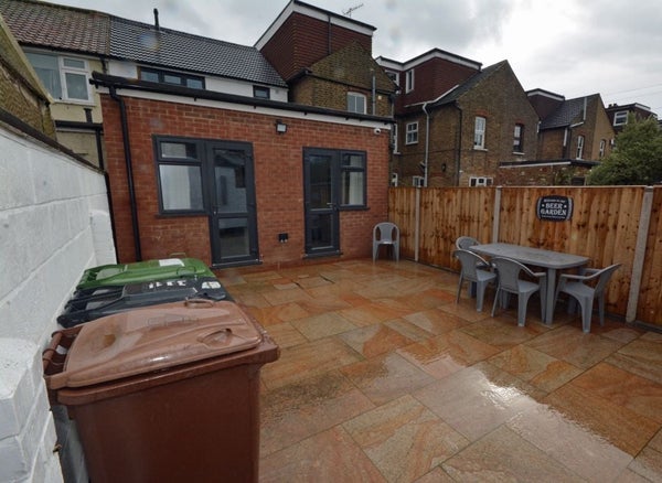 House Walton Road in Hertsmere