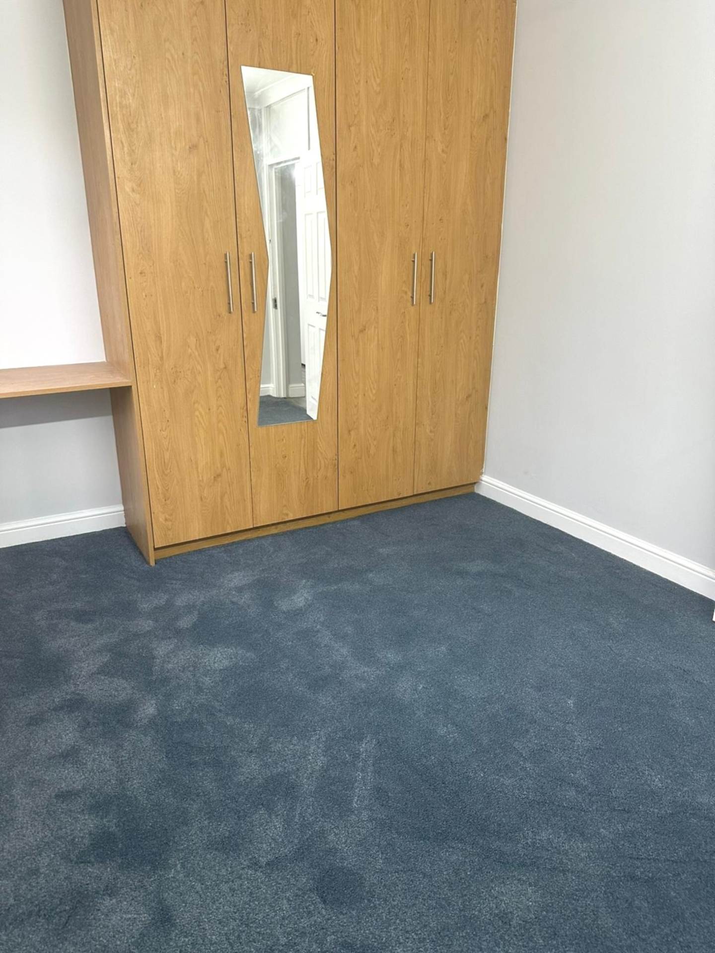 Flat Norwood Close in Greater London