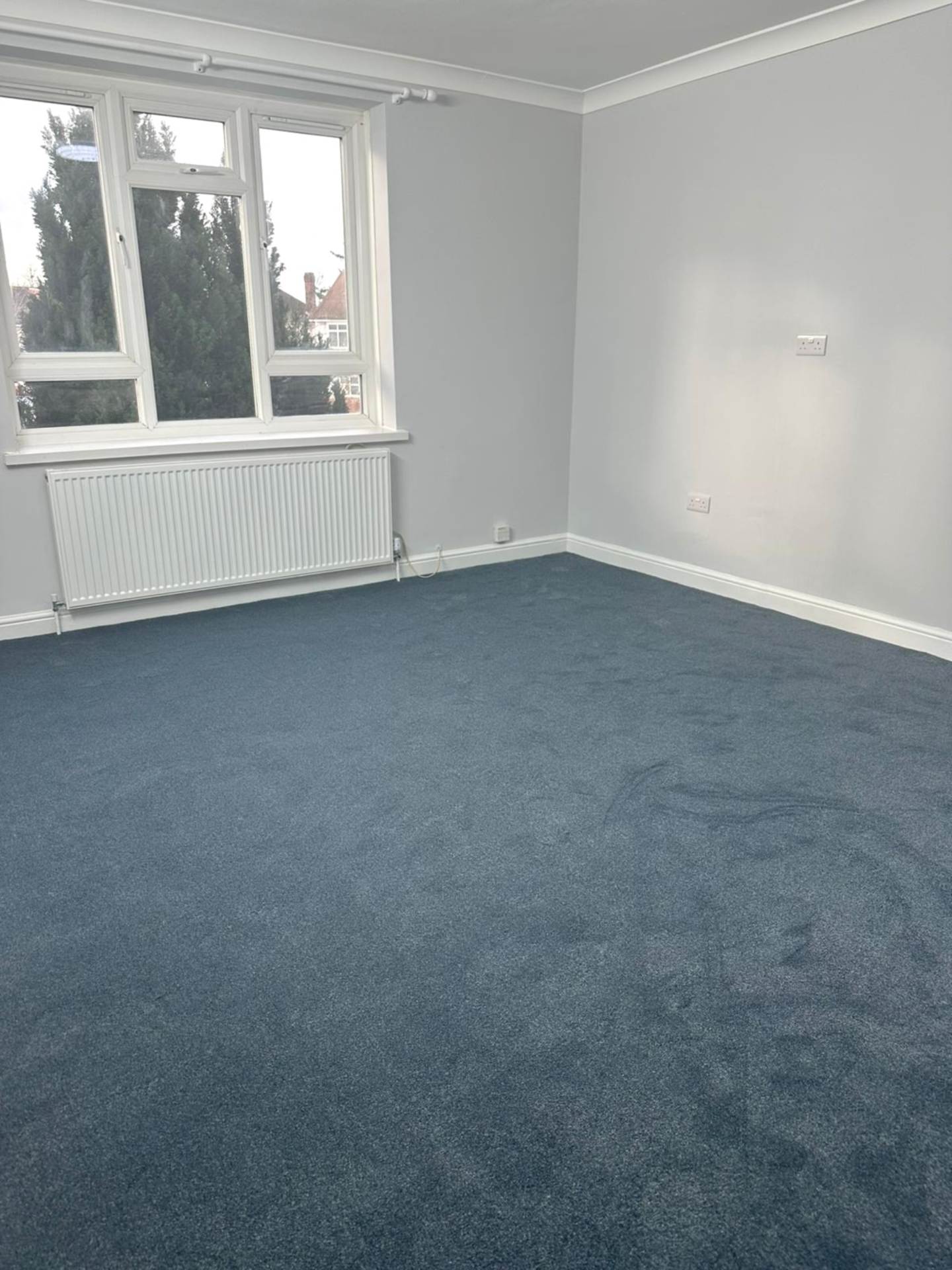 Flat Norwood Close in Greater London