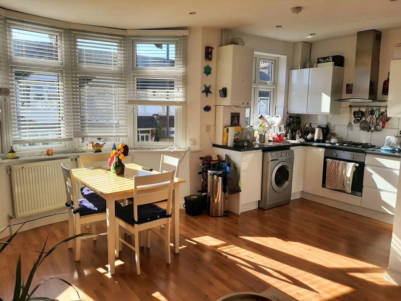 Room Bishops Park Road in Greater London