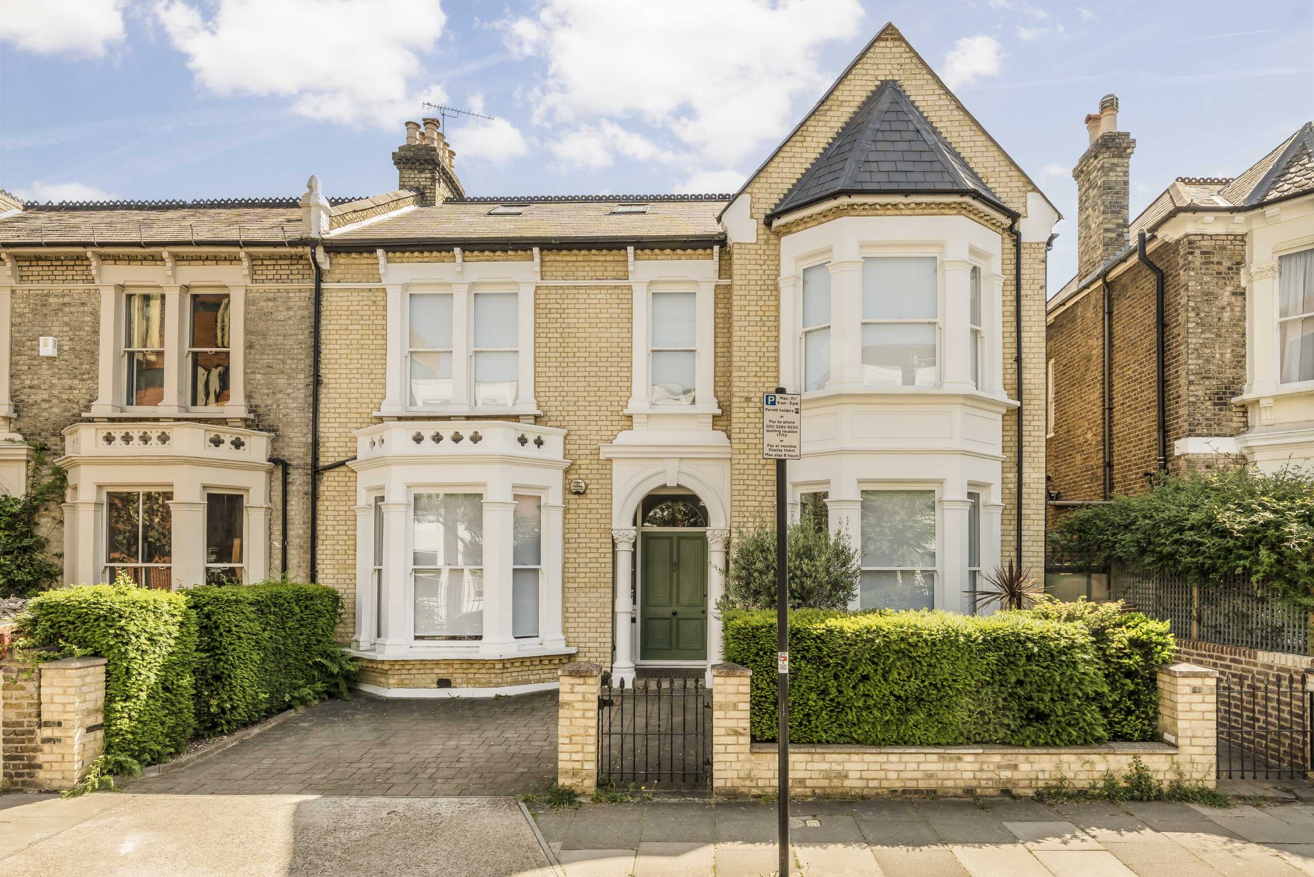House Rivercourt Road in Greater London