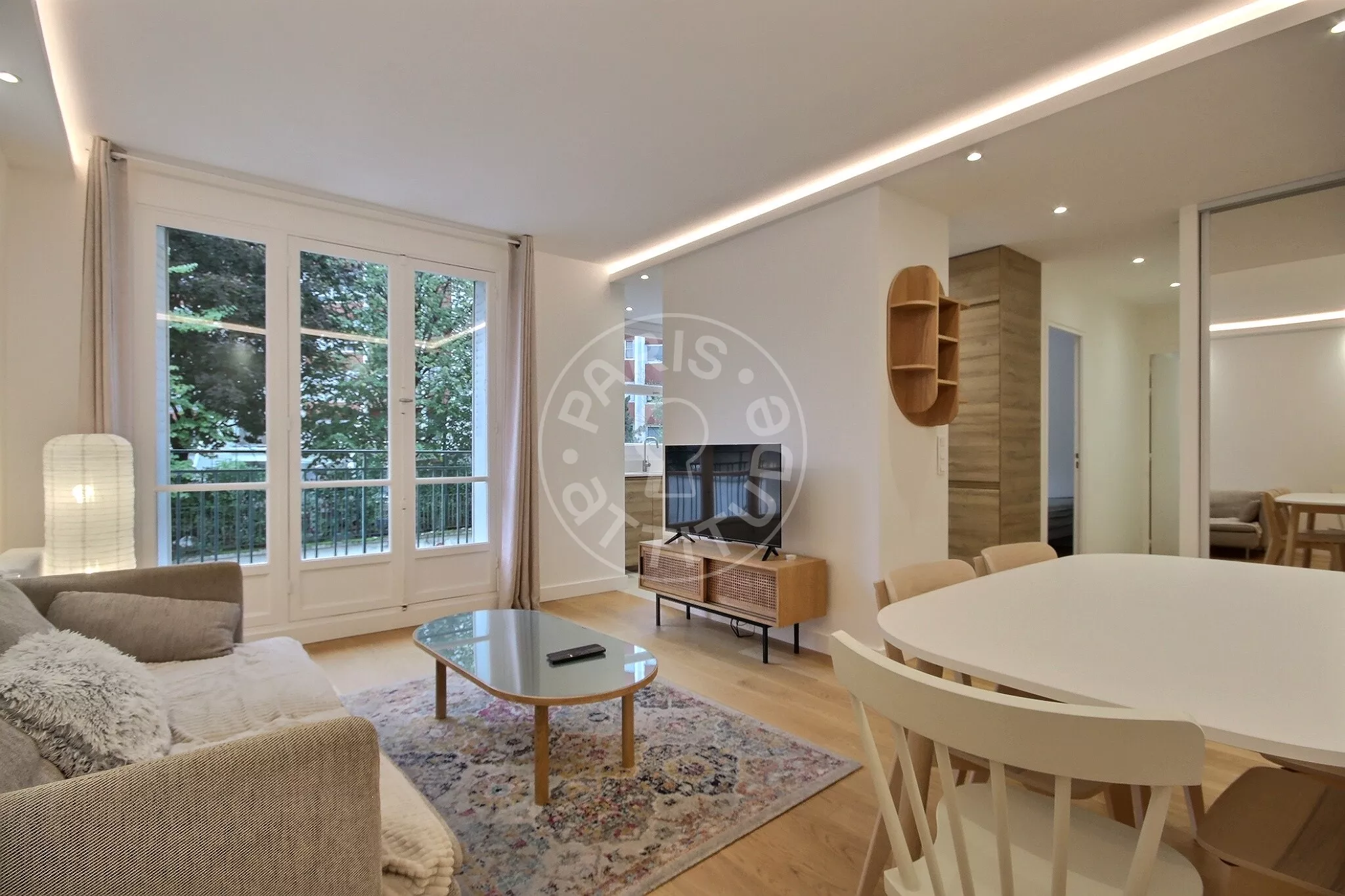 Flat Rue Lecourbe in Paris