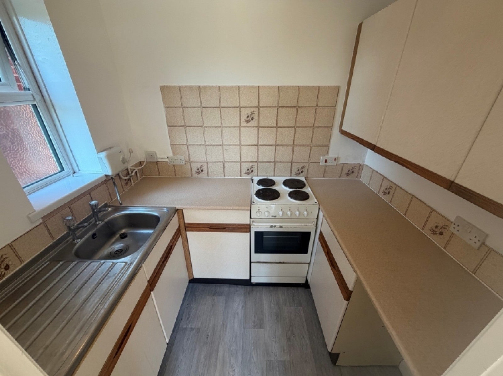 Flat Wesson Gardens in Halesowen