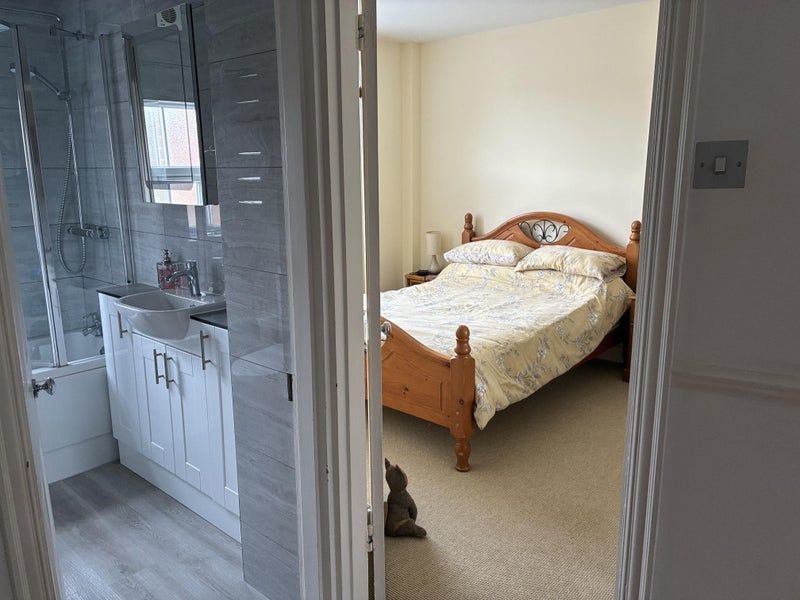Room Jolliffe Road in Poole