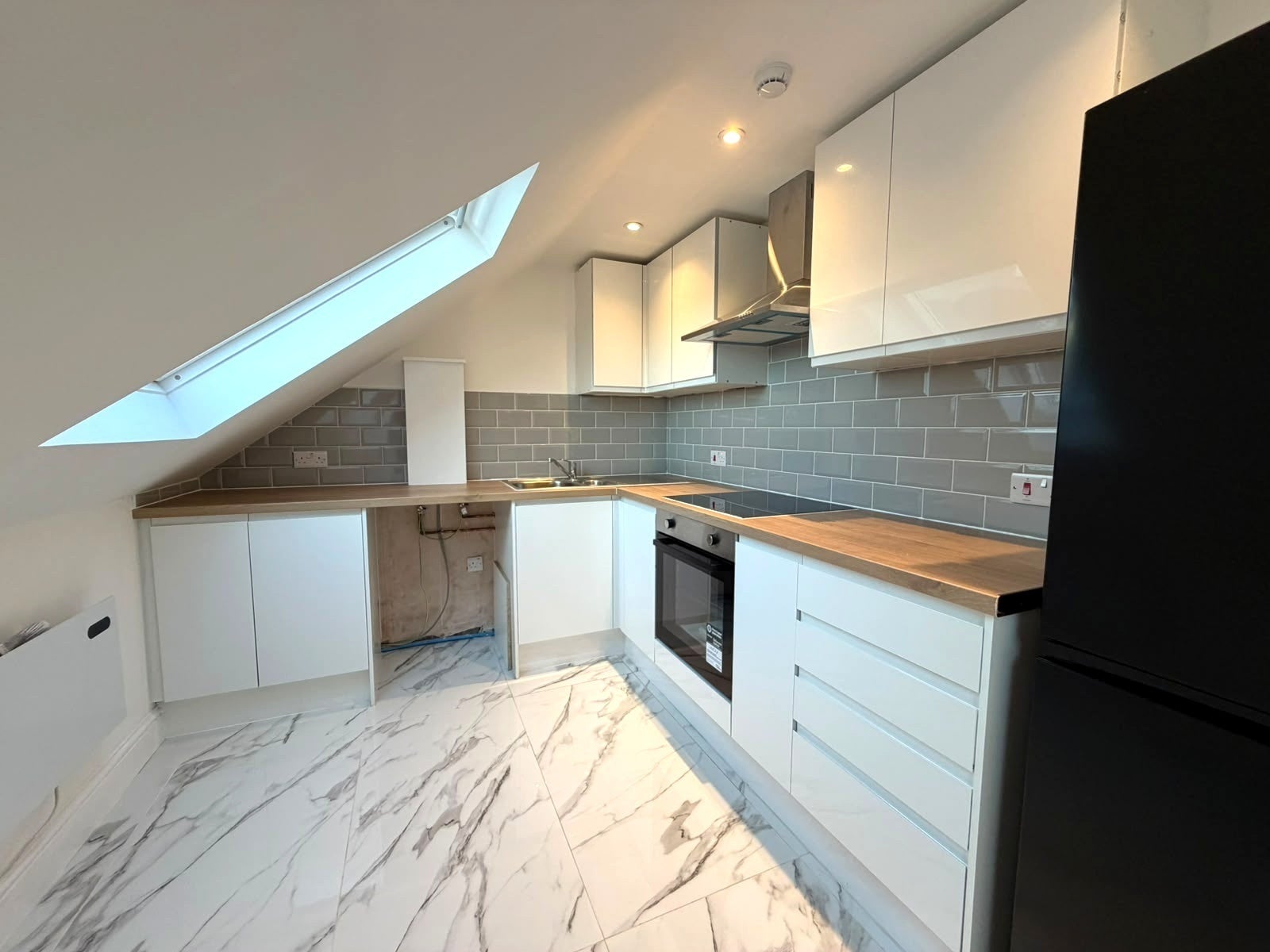 Flat Gambole Road in Greater London