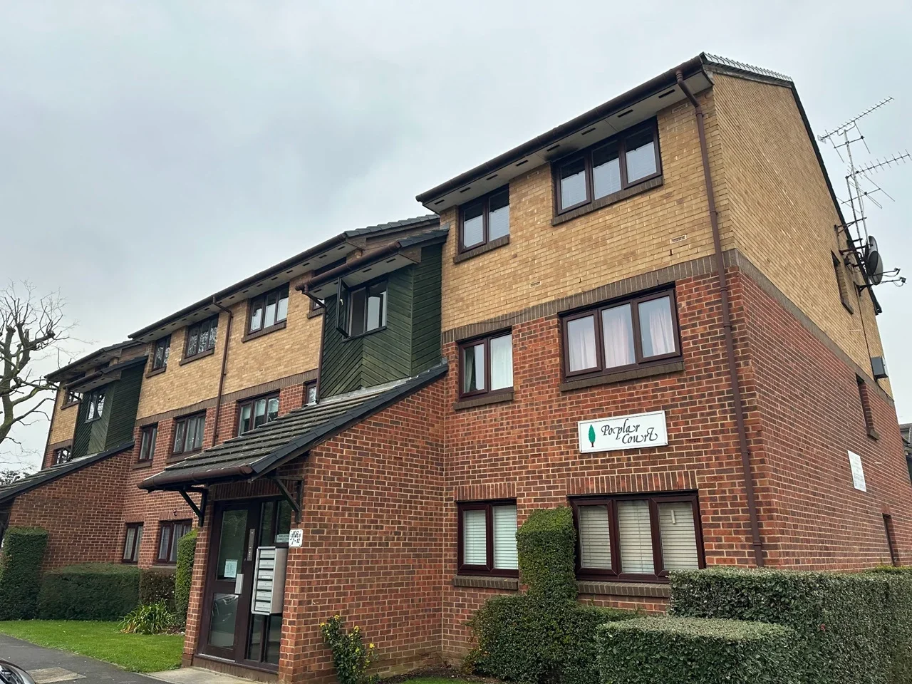 Flat Higham Station Avenue in Greater London