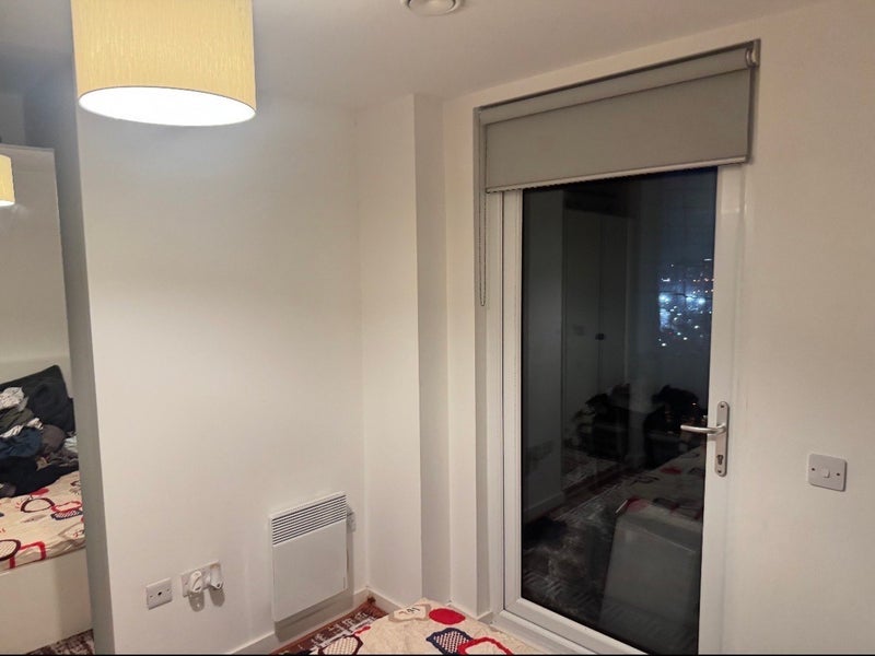 Room Elmira Way in Salford