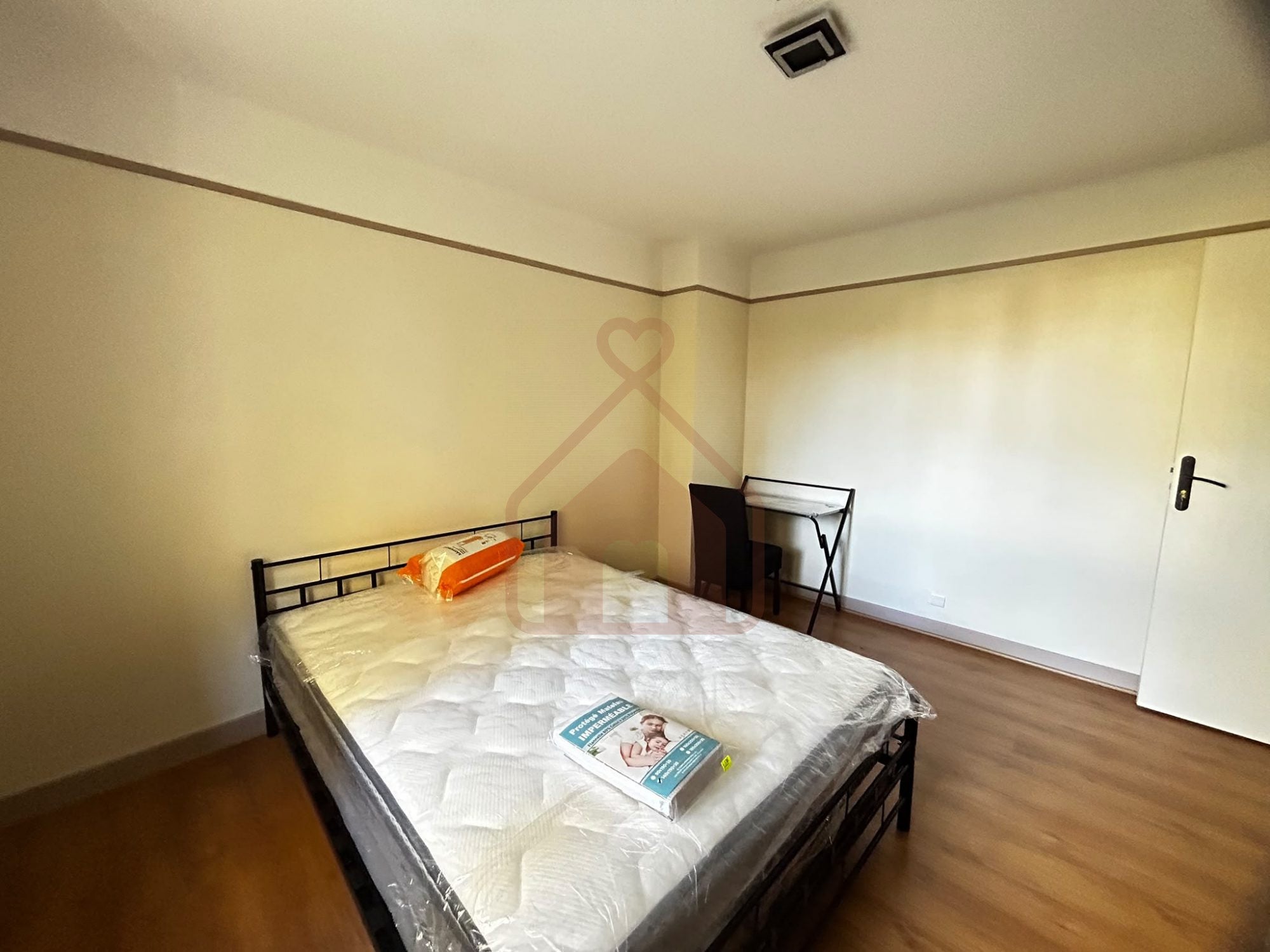 Flat Rue René Balayn in Villejuif