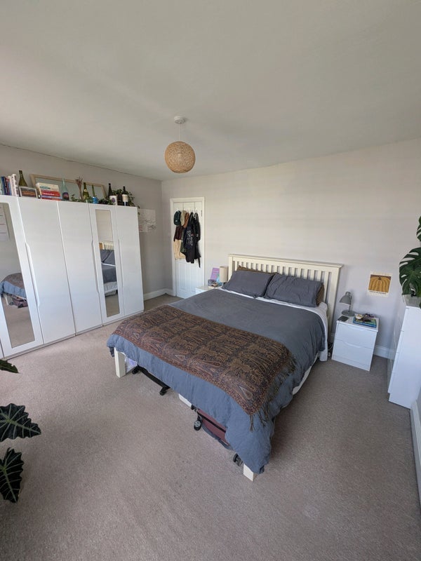 Room Newbury Mews in Greater London