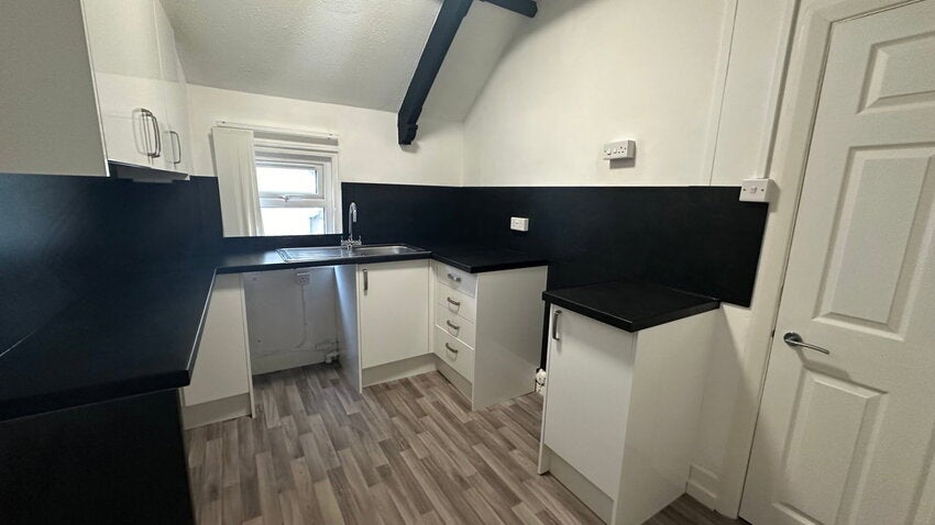 Flat Plymouth Road in Teignbridge