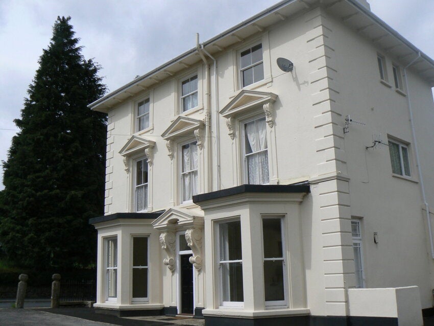 Flat Plymouth Road in Teignbridge
