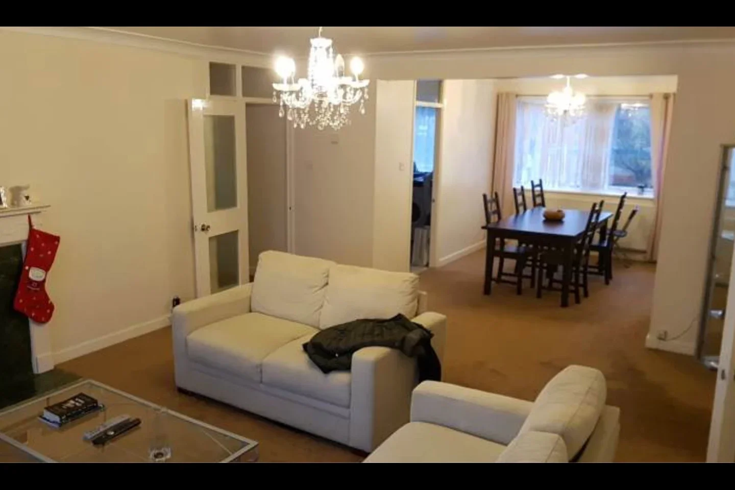 Flat The Pines in Greater London