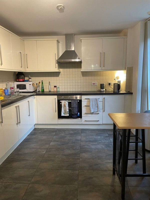 Room Palmers Road in Greater London