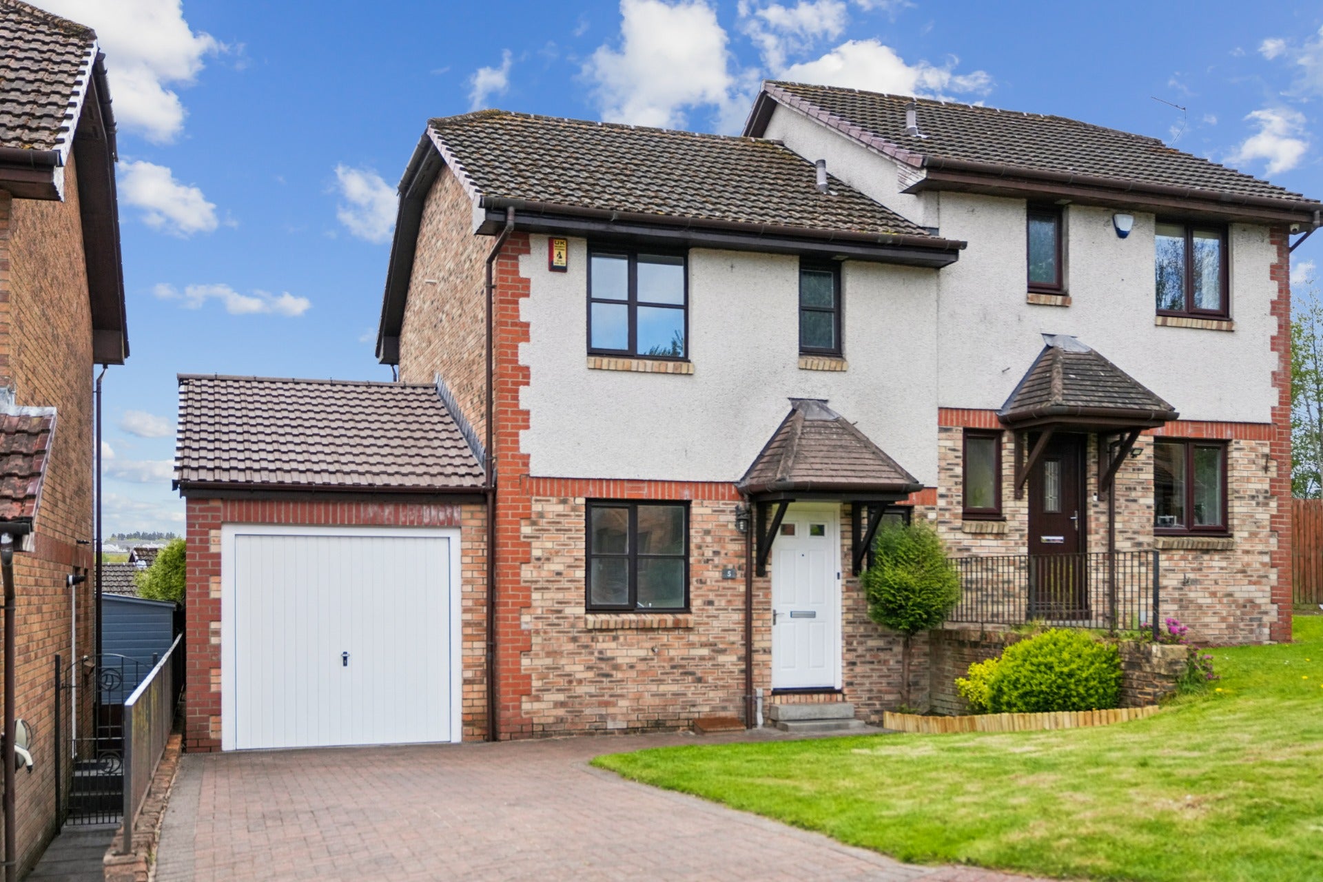 House Glendoick Place in Newton Mearns