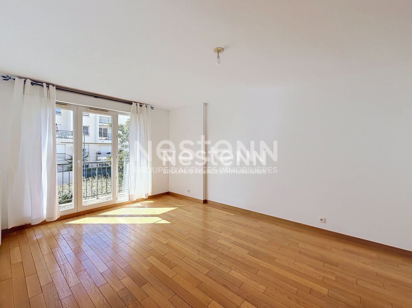 Flat Place des Nymphes in Montigny-le-Bretonneux