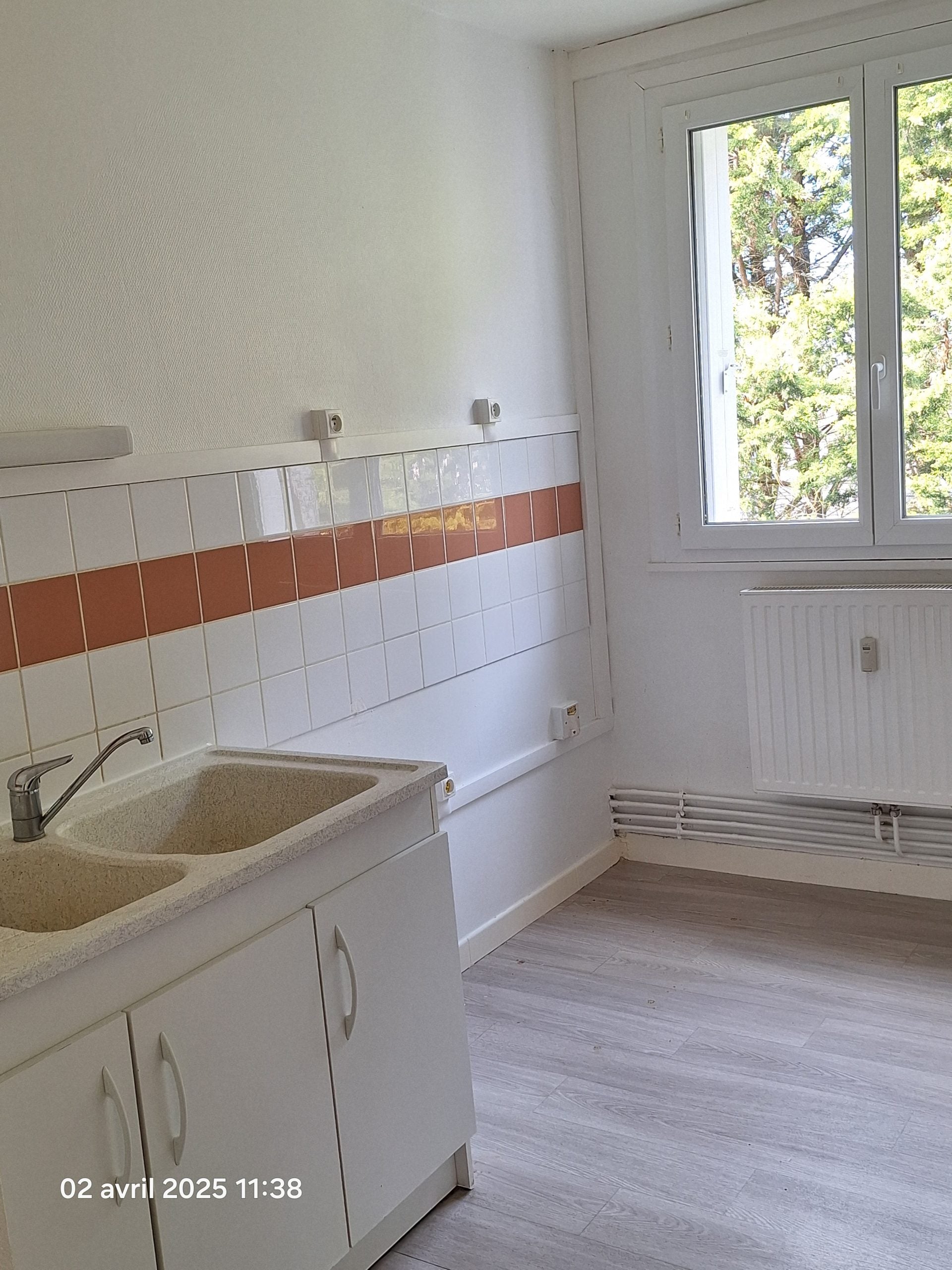 Flat Rue Jean Monnet in La Guerche-sur-l'Aubois