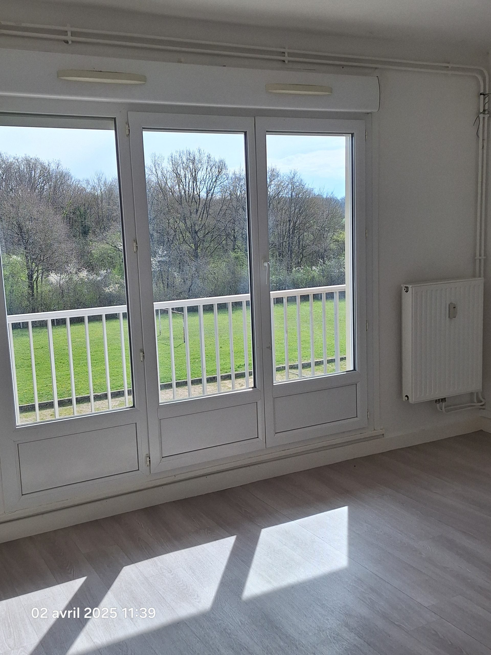 Flat Rue Jean Monnet in La Guerche-sur-l'Aubois