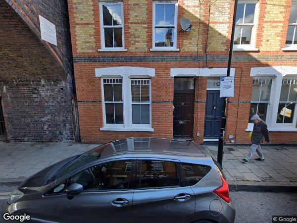 Room Beck Road in Greater London