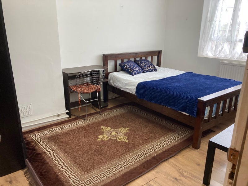 Room Havelock Close in Greater London