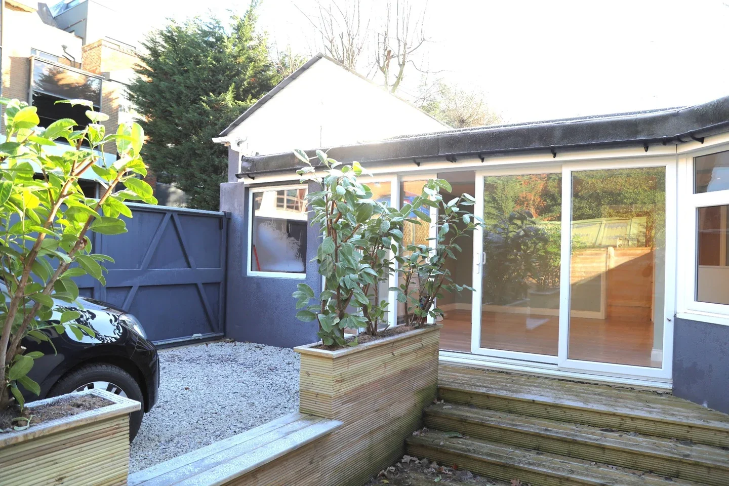 House Arcadia Avenue in Greater London