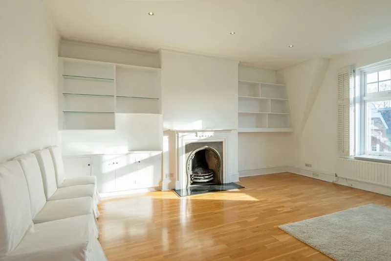 Flat Aberdare Gardens in Greater London