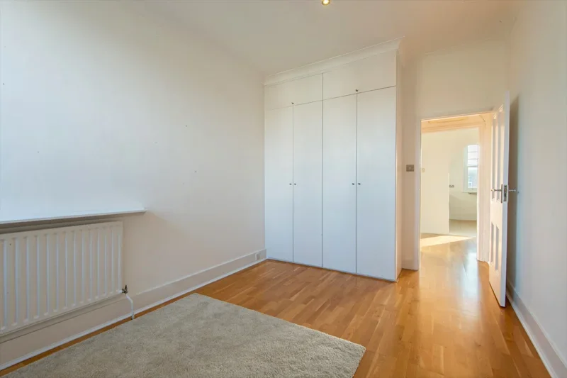 Flat Aberdare Gardens in Greater London