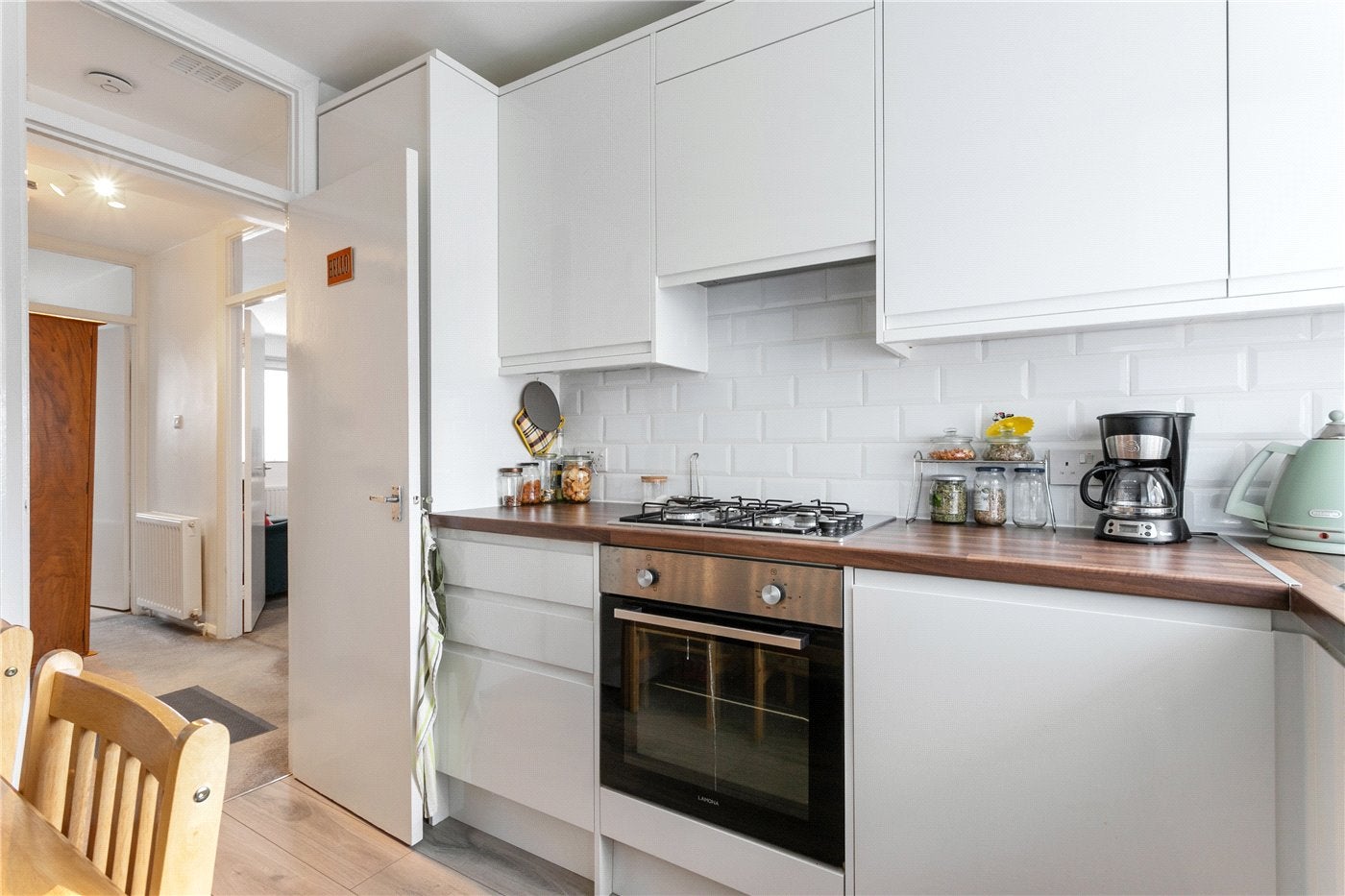 Flat Aberdeen Park in Greater London