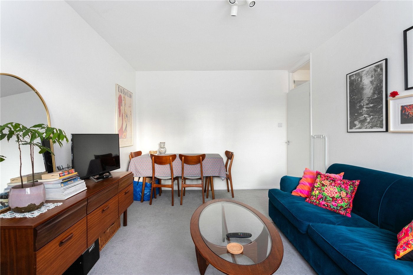 Flat Aberdeen Park in Greater London