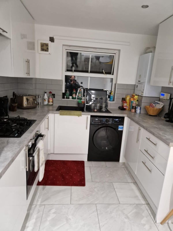 Room Cubitt Street in Greater London
