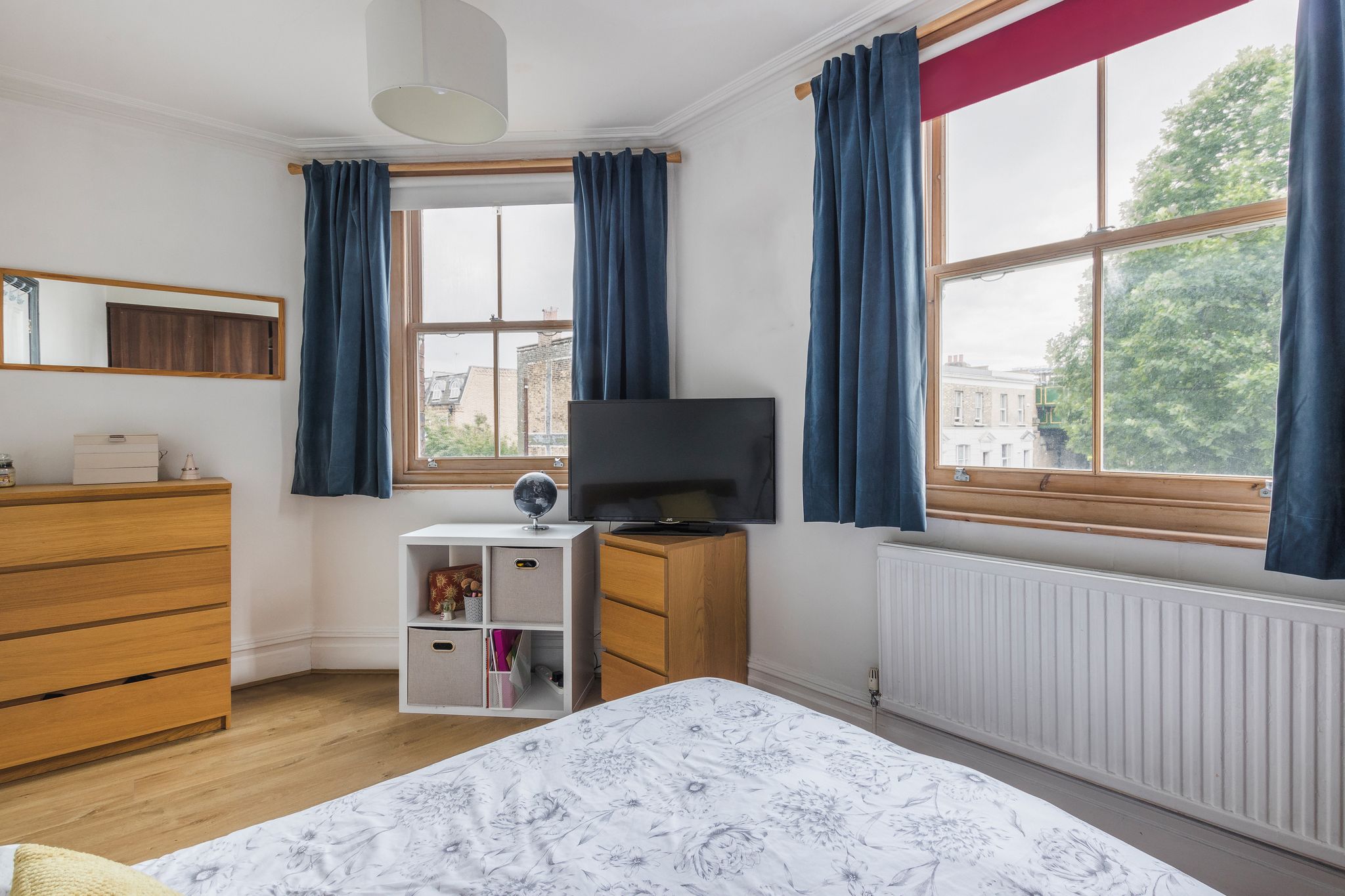 Flat Glenthorne Road in Greater London
