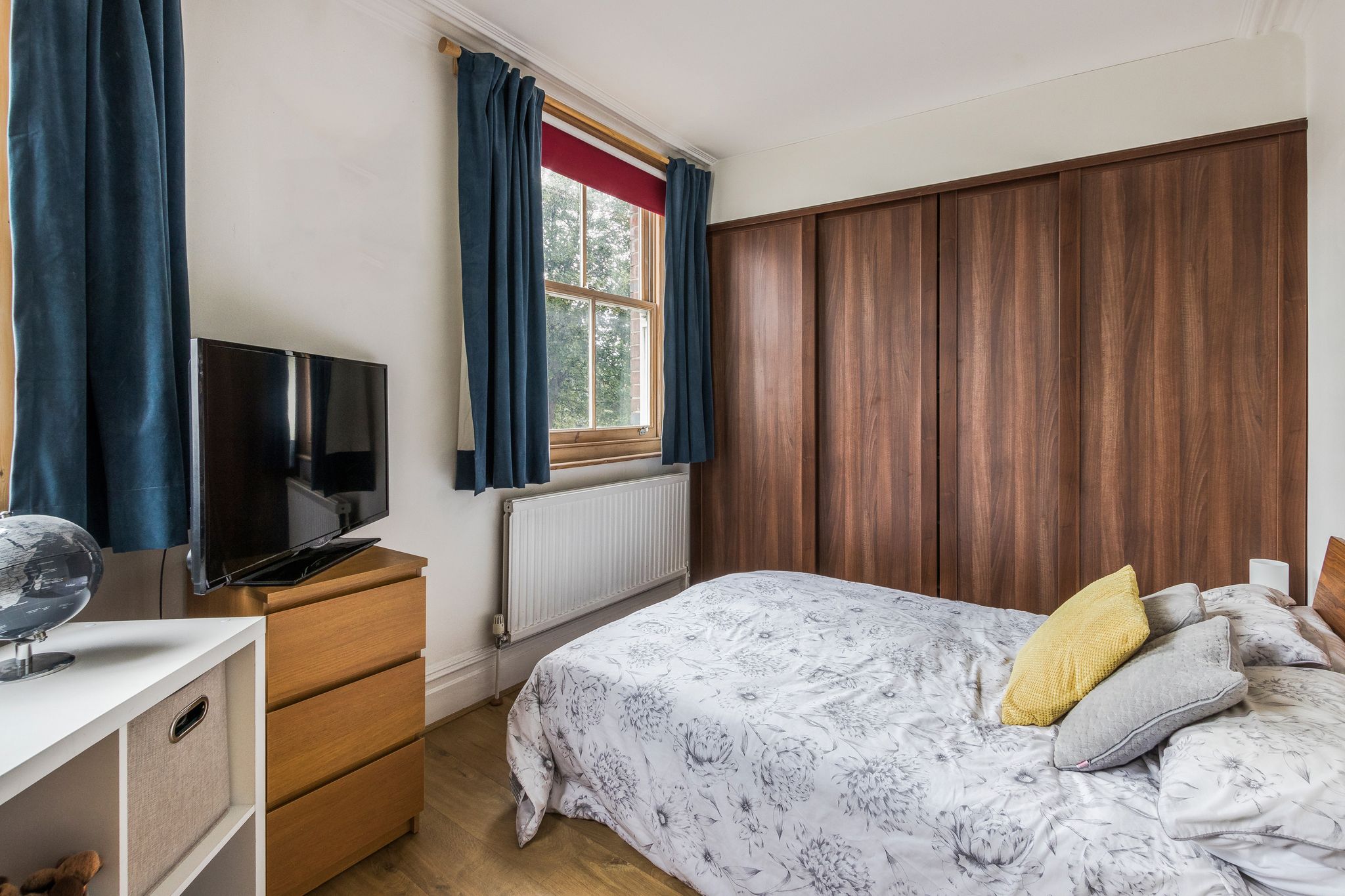 Flat Glenthorne Road in Greater London