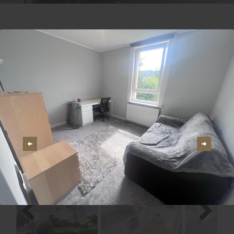 Room Queensbank Avenue in Mount Ellen