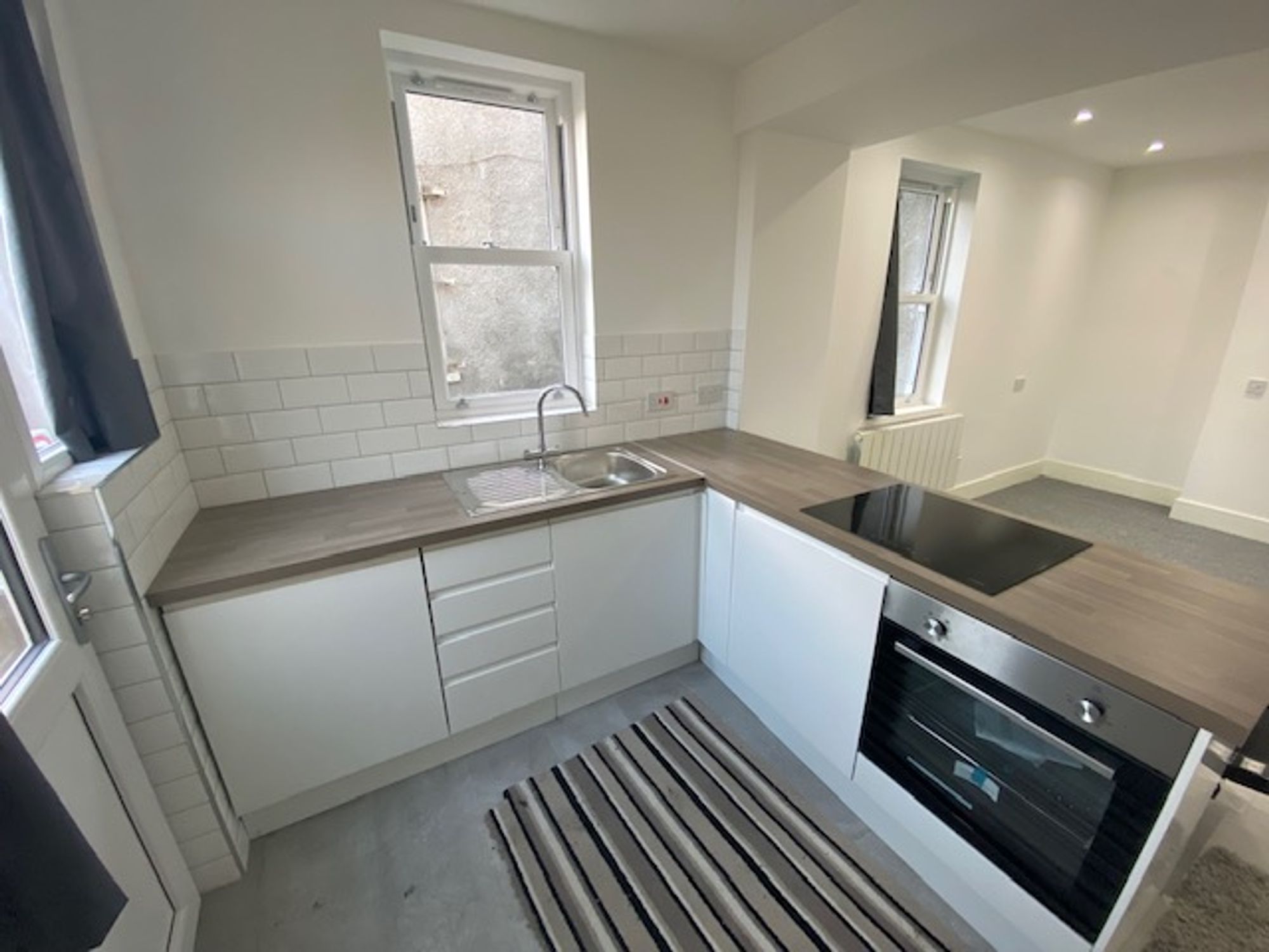 Flat Whitchurch Road in Cardiff