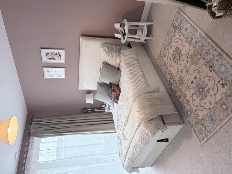 Room Forest Road in Greater London