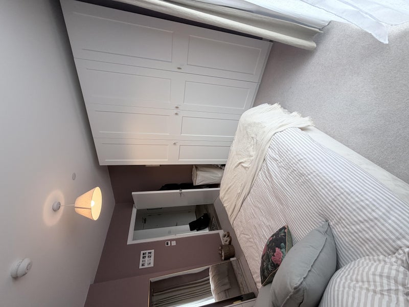 Room Forest Road in Greater London