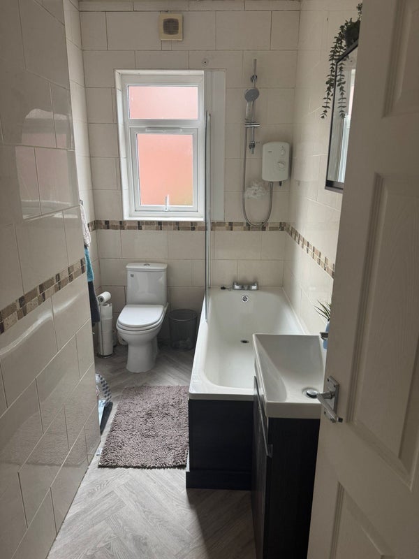 Room Spurr Street in Sheffield