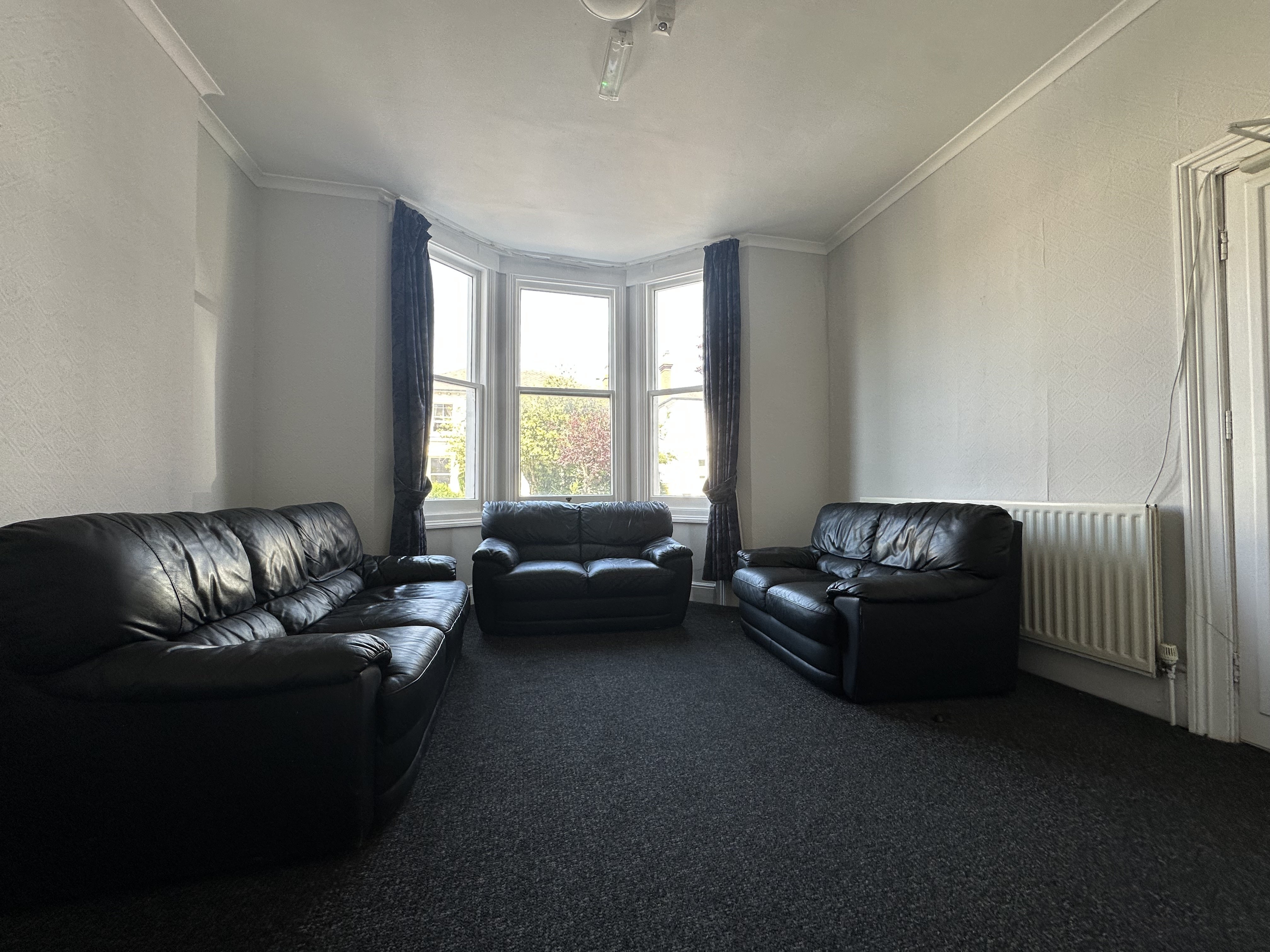 Flat Russell Terrace in Royal Leamington Spa