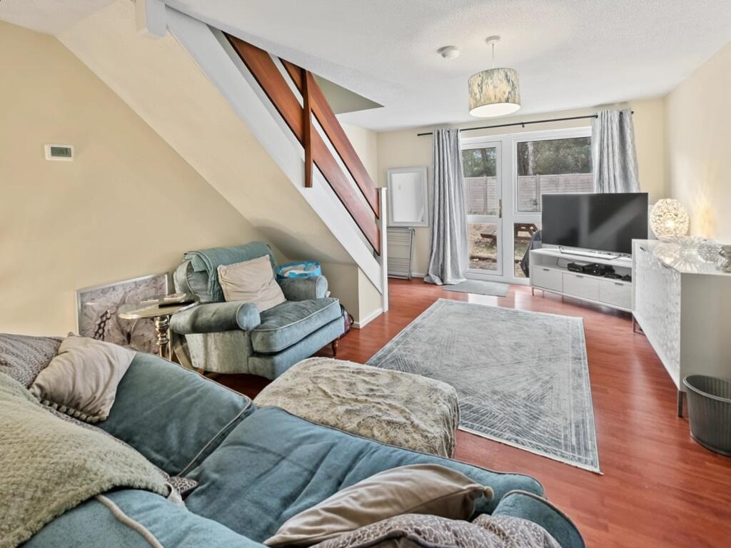 Flat Forge Close in Caerleon
