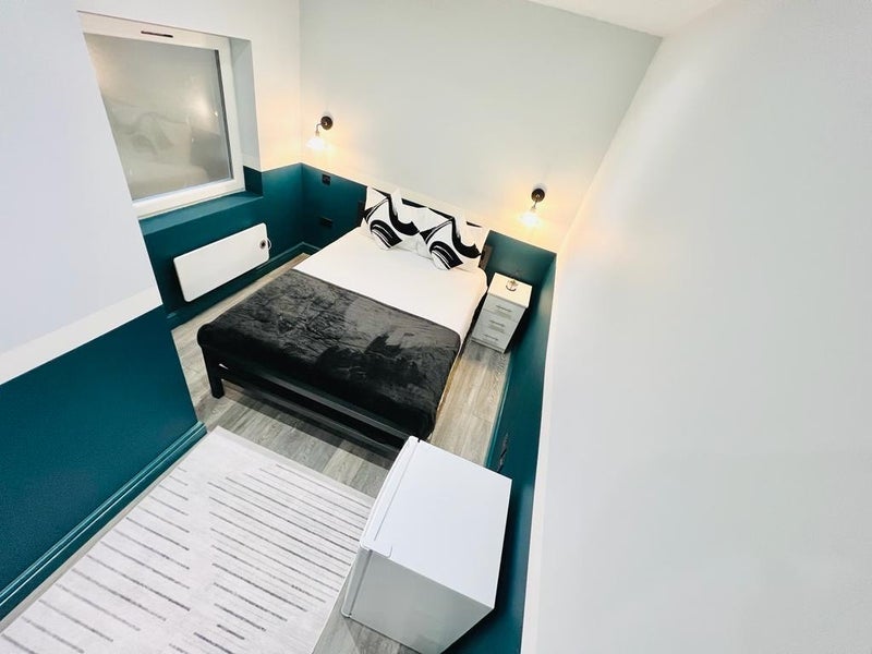 Room Downton Avenue in Greater London