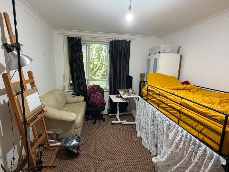 Room Rope Street in Greater London