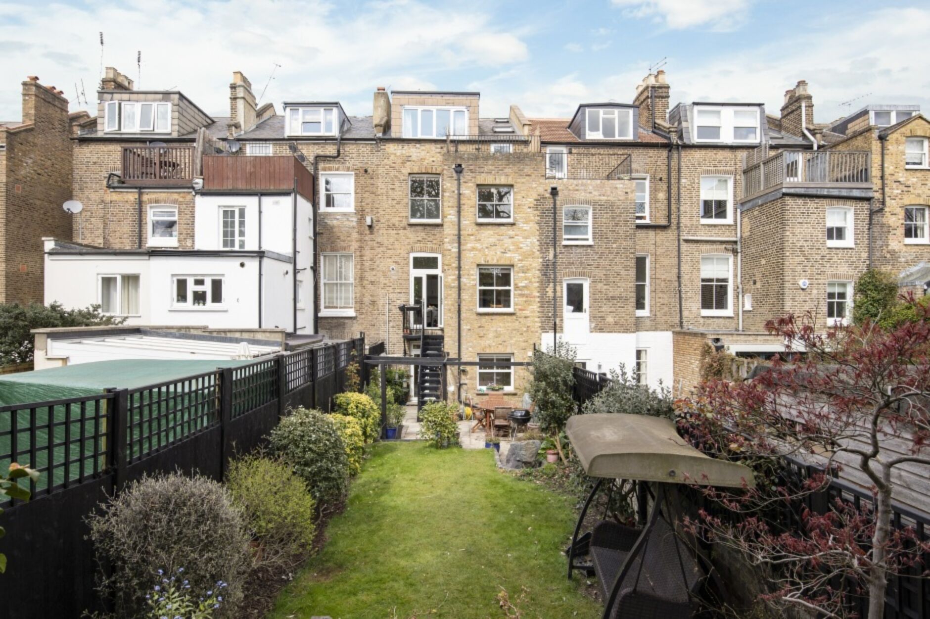 House Bassein Park Road in Greater London