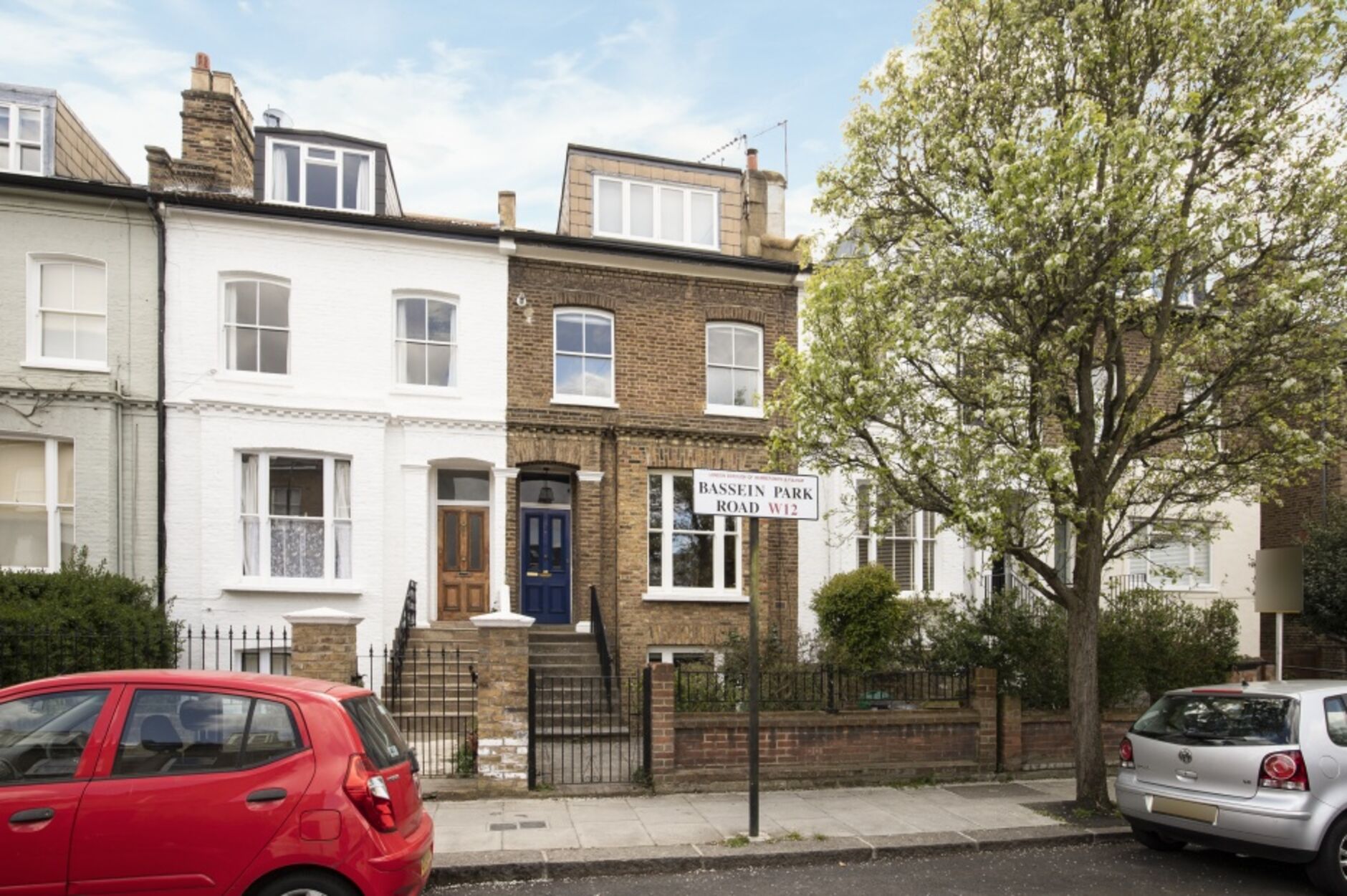 House Bassein Park Road in Greater London