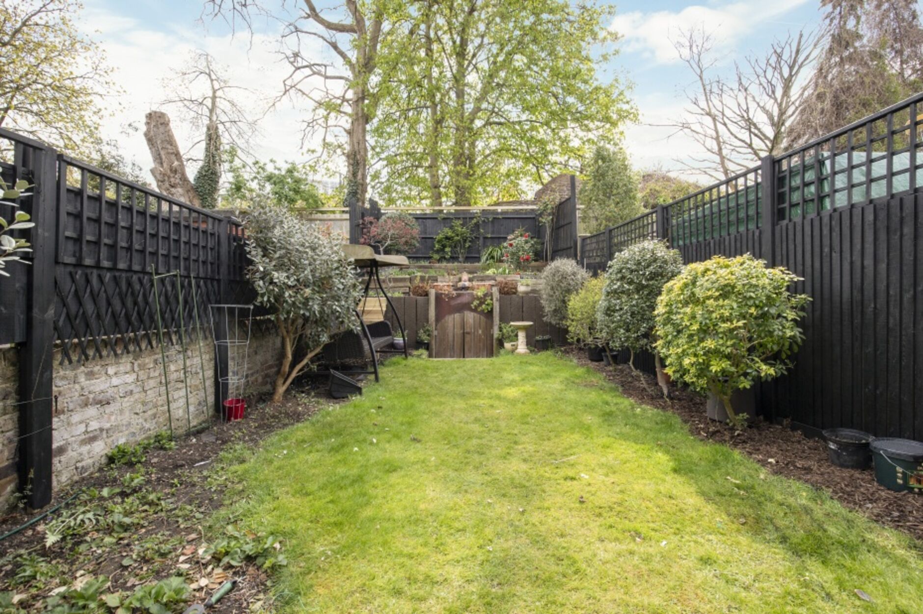 House Bassein Park Road in Greater London